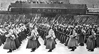 День воинской славы России — День проведения военного парада на Красной площади в 1941 году 